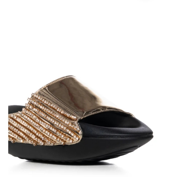 AZALEA WANG BUGGY GOLD METALLIC EMBELLISHED SLIDE - Picture 3 of 4